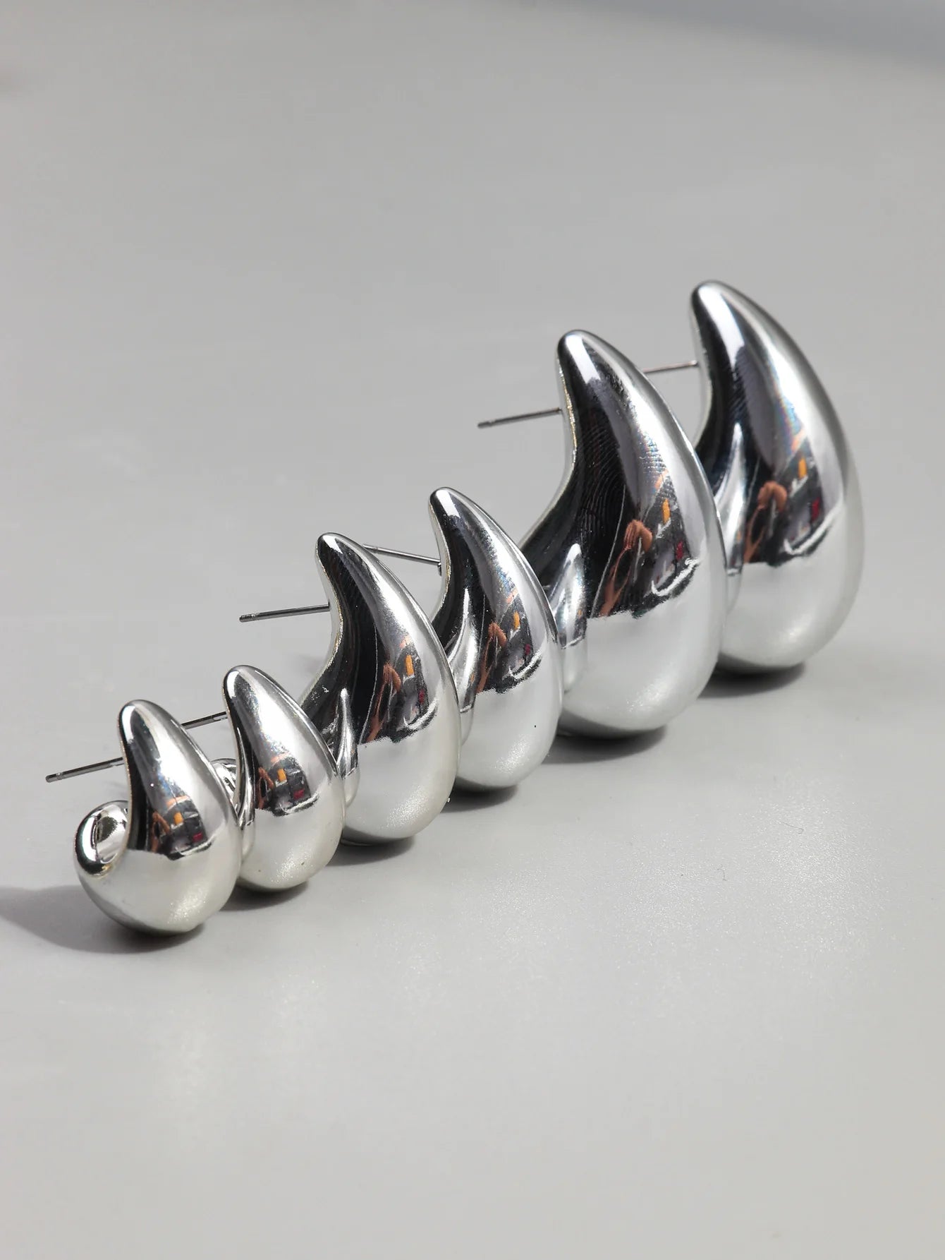 Vintage Gold-Plated Teardrop Earrings & Pendant