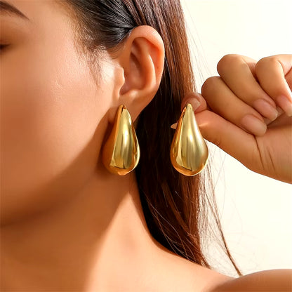 Vintage Gold-Plated Teardrop Earrings & Pendant