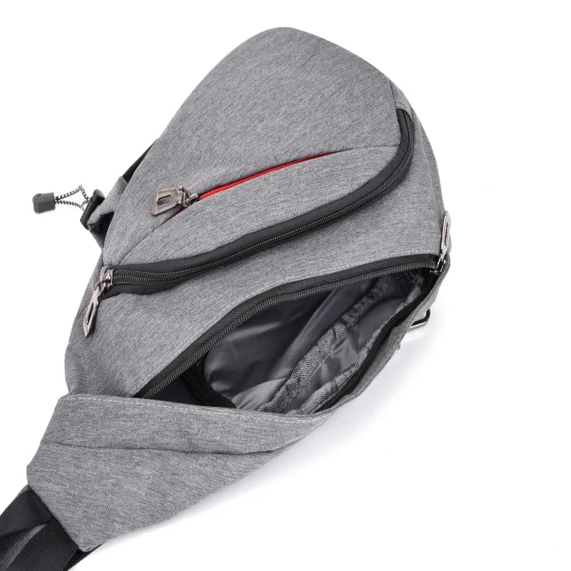 Single-Shoulder Bag with Multiple Internal Zippered Pockets, a Stylish Bowling Bag Design